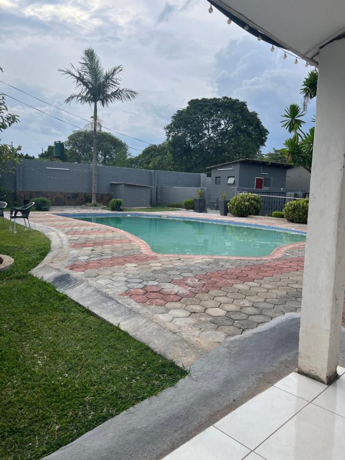 Mukala Lodge Lusaka Ngoại thất bức ảnh