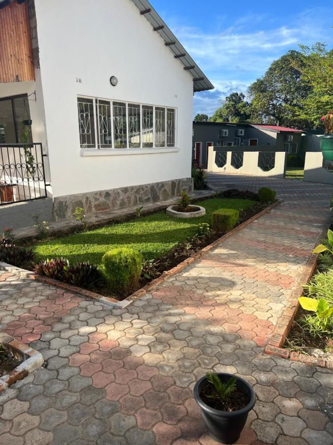 Mukala Lodge Lusaka Ngoại thất bức ảnh